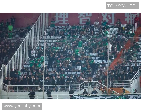 南京足球队配合变革引发热议球迷期待新战术带来胜利新篇章