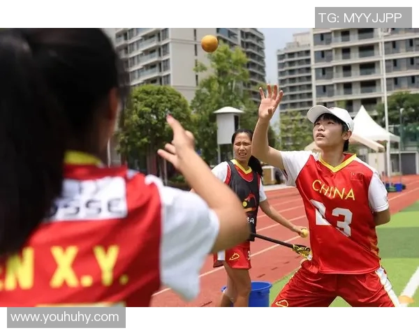 南京网球队的团队协作之道：如何在比赛中实现默契与配合