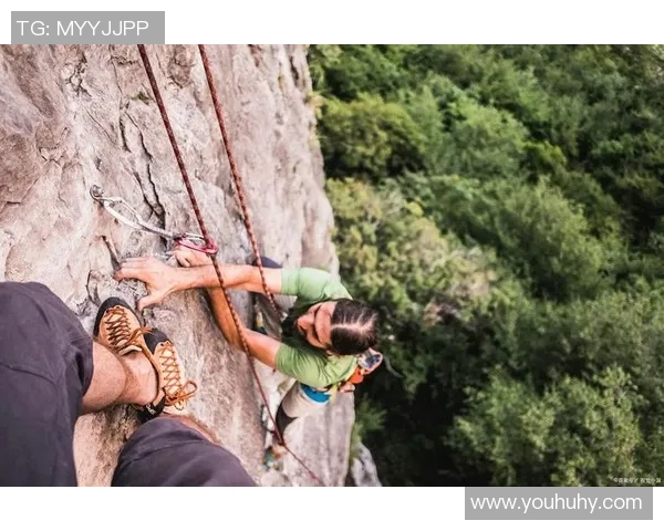 李磊的攀岩之路：从初学者到顶尖选手的心路历程与挑战分享