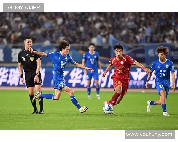 南京足球队速度之争引发热议球迷观点各异的背后真相探讨