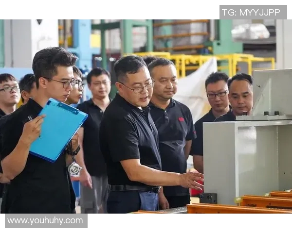 重庆羽毛球队防守革新之路:技术提升与战术创新的深度解析 重庆羽毛球队防守革新之路:技术提升与战术创新的深度解析