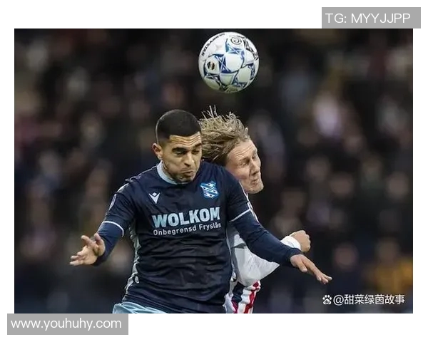 海伦芬主场迎战埃因霍温争夺荷甲积分榜关键战役