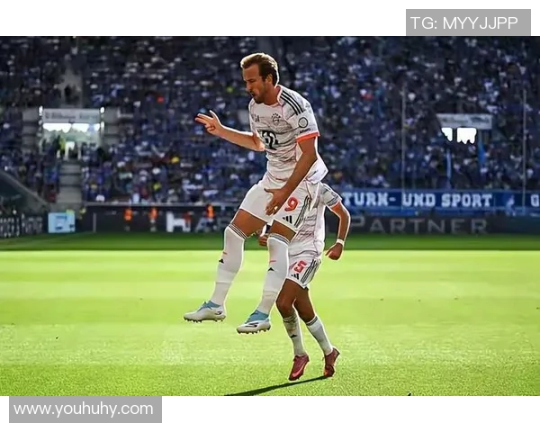 莱万重返安联球场遭拜仁球迷嘘声四起质疑其忘恩负义行为