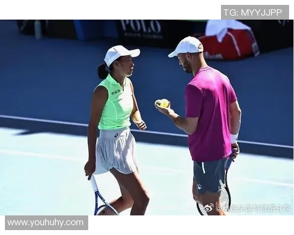 李娜与毛瑞斯莫巅峰对决回顾:网球场上的传奇之战与激情碰撞 李娜与毛瑞斯莫巅峰对决回顾:网球场上的传奇之战与激情碰撞